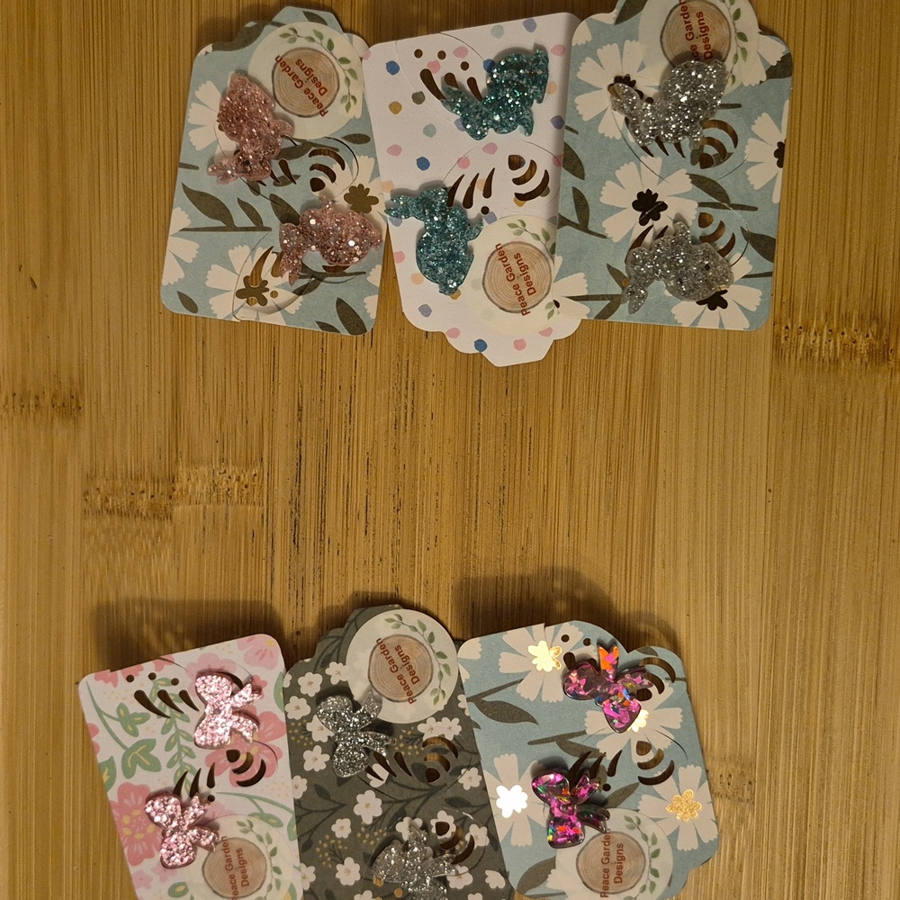 NWT 🎀🐇 Spring BUNNIES & BOWS 🪩 PEACE GARDEN DESIGNS🌿🕊acrylic post earrings